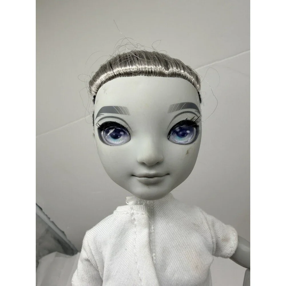 Rainbow High Shadow Series Ash Silverstone Doll Grayscale Boy Fashion Doll